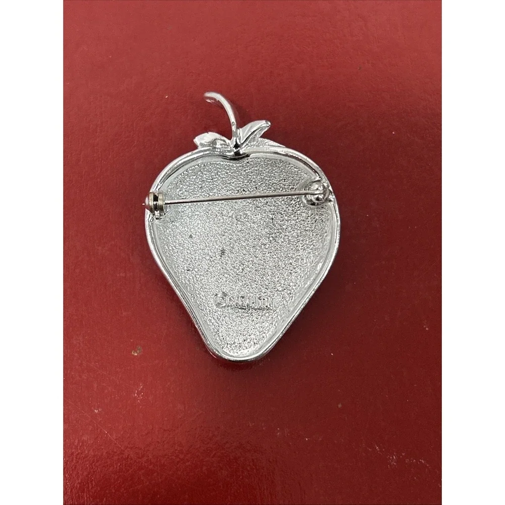Vintage 1968 Sarah Coventry Silver Tone Strawberry Ice Textured 2.25